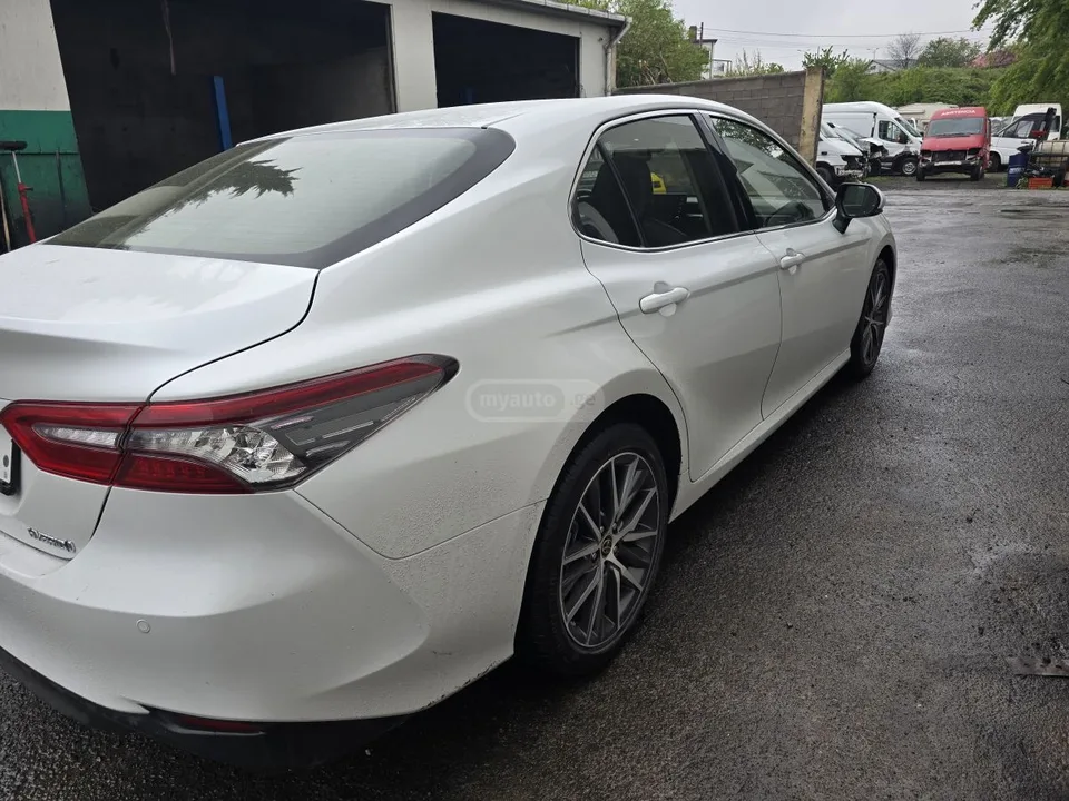 Toyota Camry 2022 — миниатюра 5