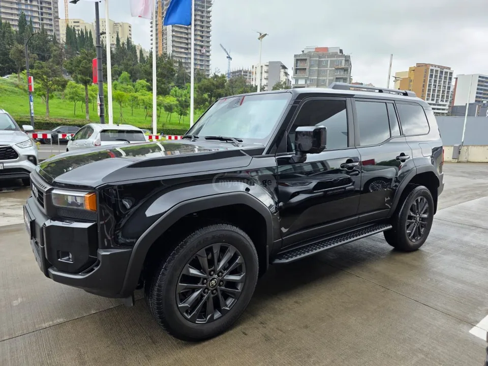 Toyota Land Cruiser Prado 2024 — миниатюра 3