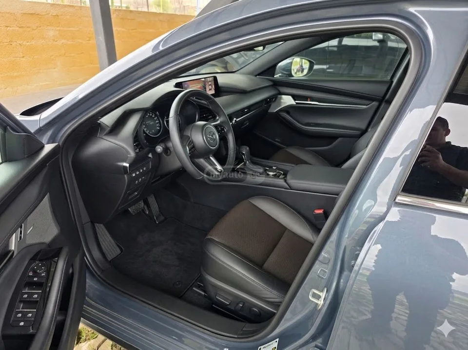 Mazda Mazda3 2025 — миниатюра 3