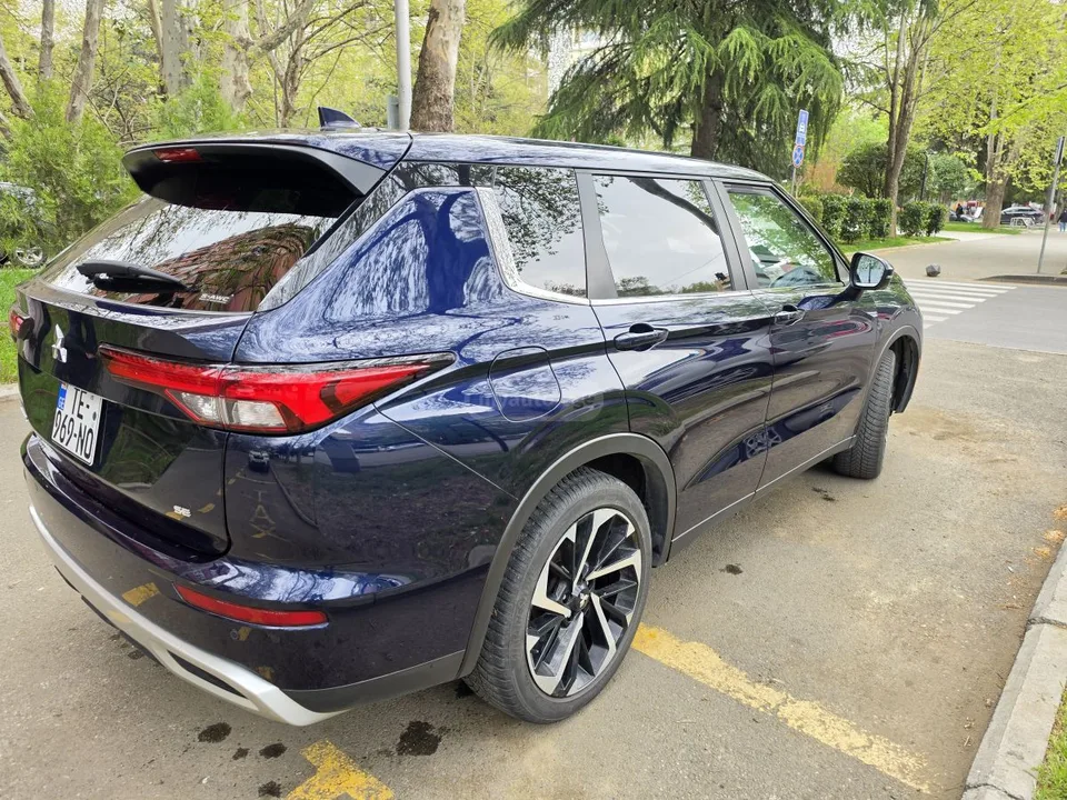 Mitsubishi Outlander Se 2023 — миниатюра 4