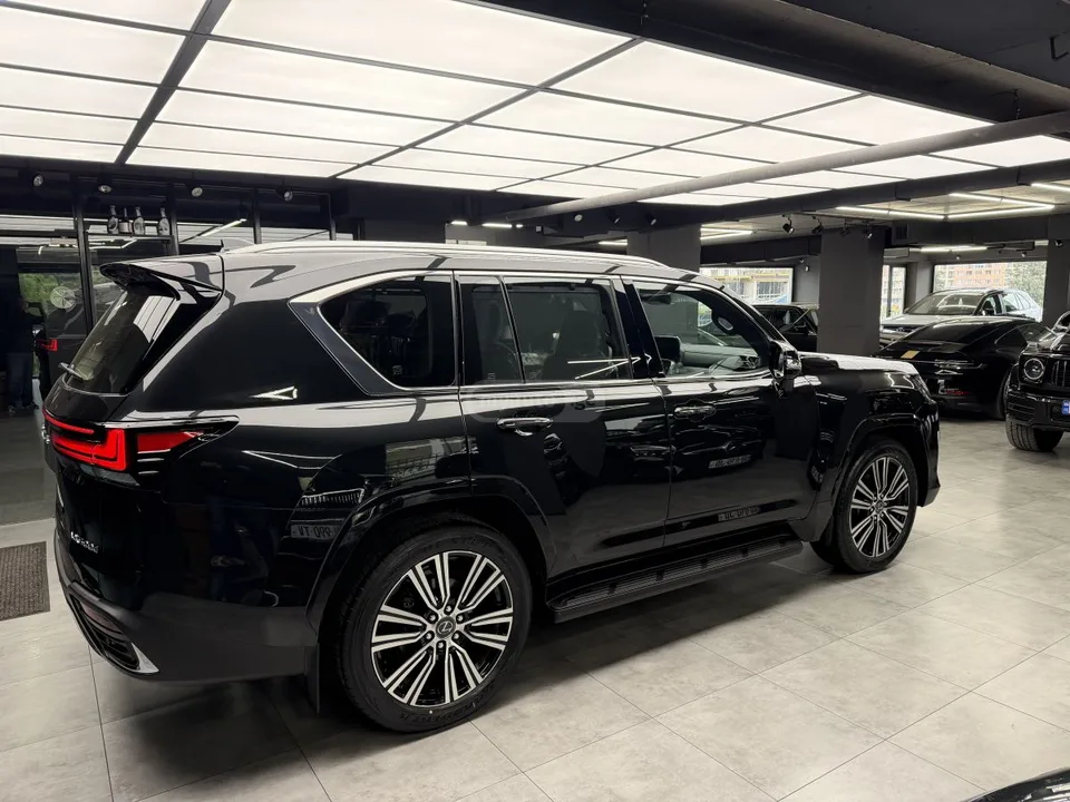 Lexus LX 500 2026 — миниатюра 3