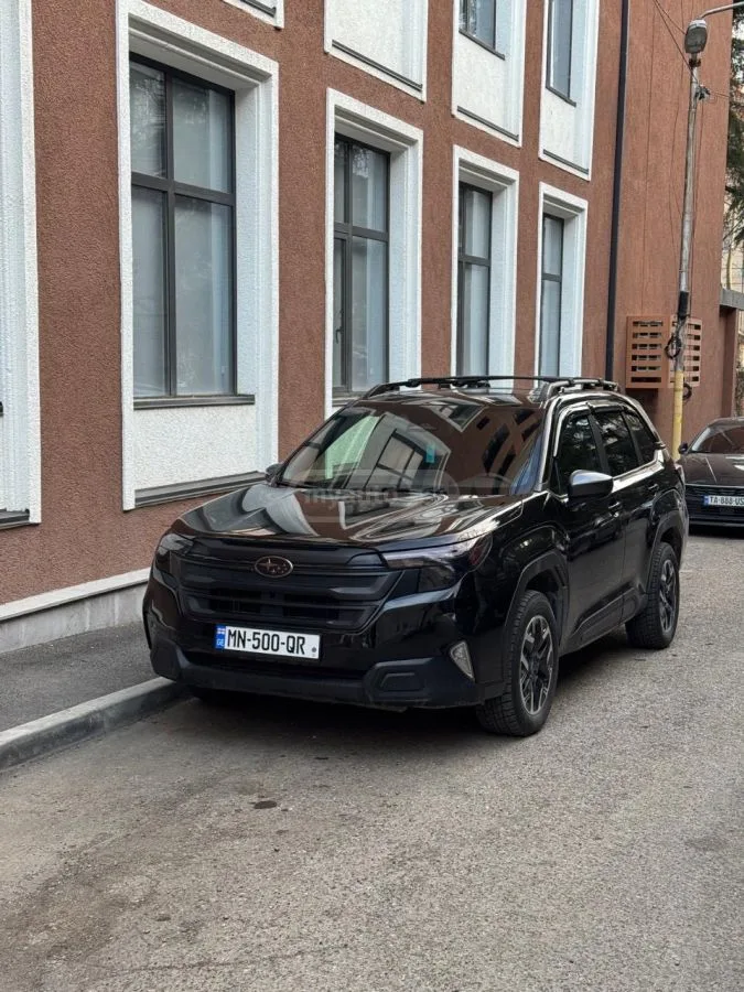 Subaru Forester 2024 — фото 1, купить с доставкой в Москву