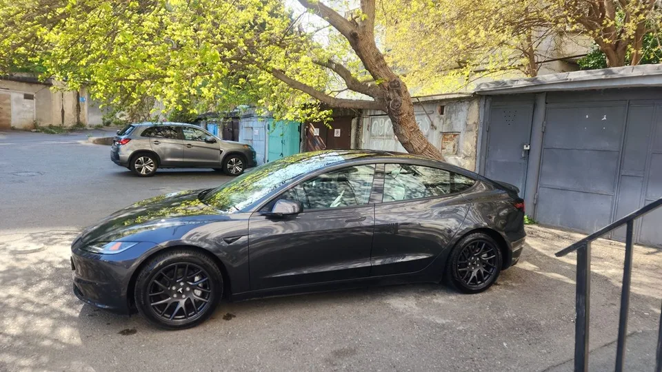 Tesla Model 3 2024 — миниатюра 5