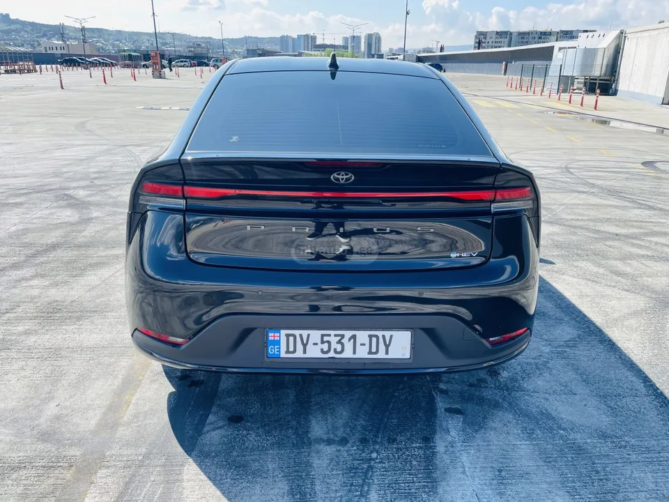 Toyota Prius 2024 — миниатюра 4