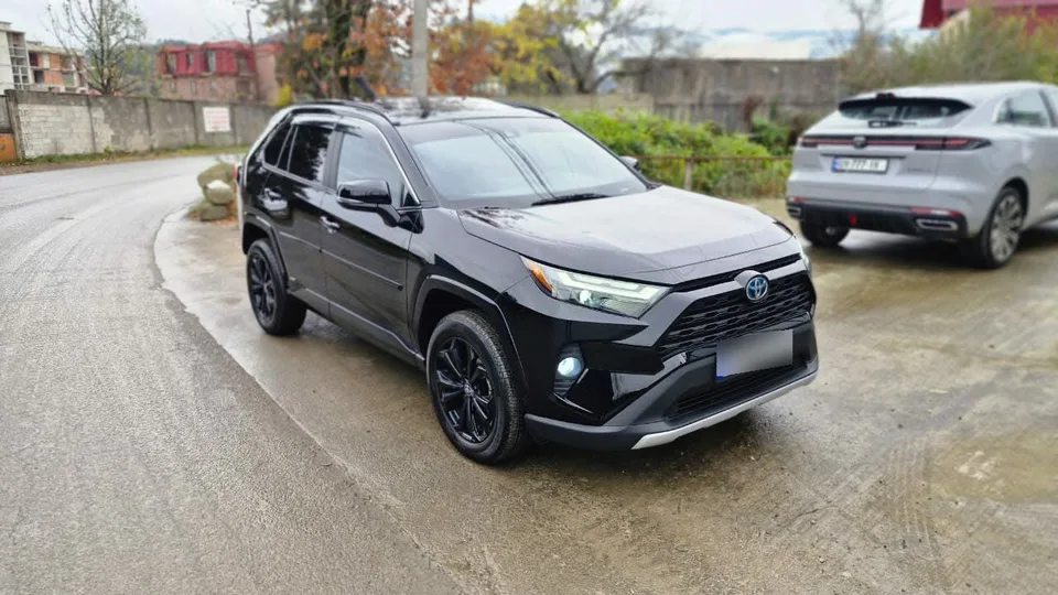 Toyota RAV4 Adventure 4dr All Wheel Drive 2024 — миниатюра 4