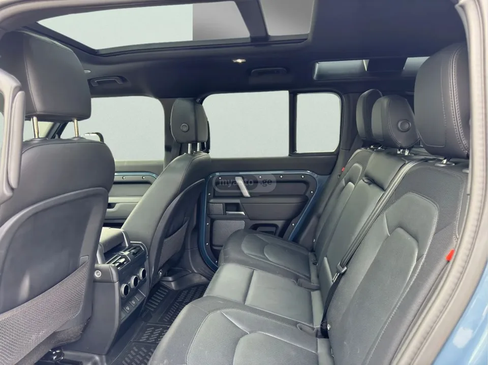 Land Rover Defender 110 2024 — миниатюра 5