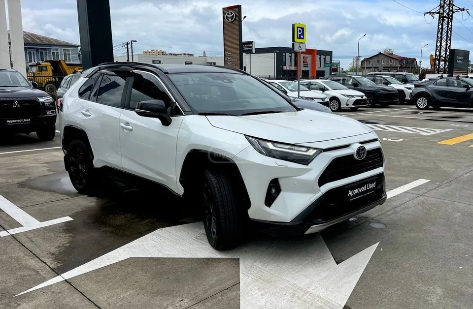 Toyota RAV4 2025 — миниатюра 4
