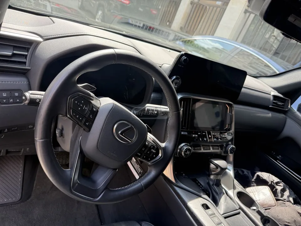Lexus LX 500 2024 — миниатюра 3