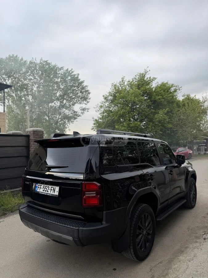 Toyota Land Cruiser Prado 2024 — миниатюра 2