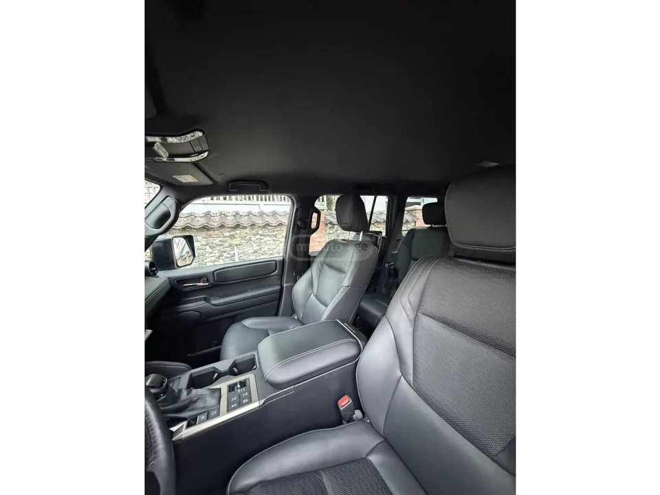 Toyota Land Cruiser Prado 2024 — миниатюра 3