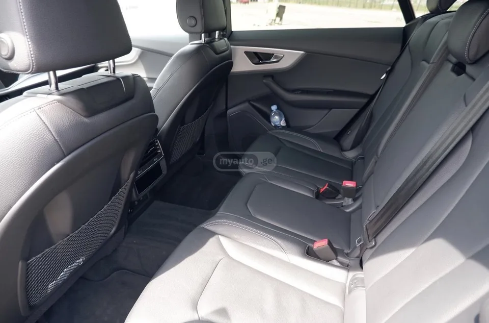 Audi SQ8 2025 — миниатюра 4