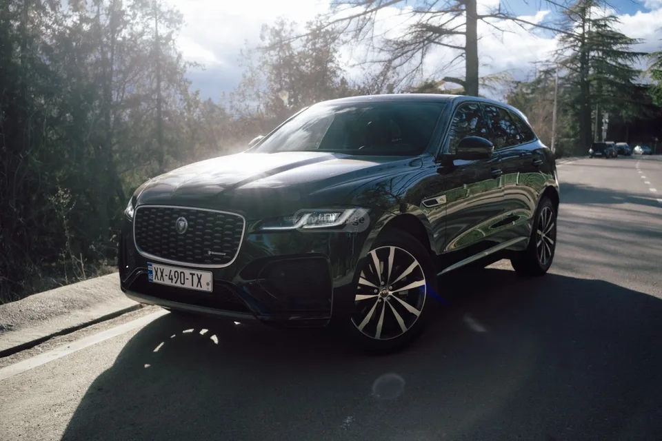 Jaguar F-Pace 2022 — миниатюра 2