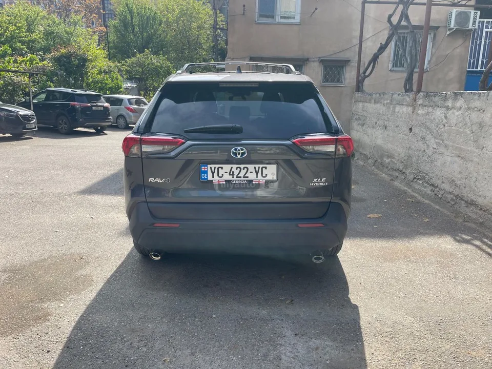 Toyota RAV4 2024 — миниатюра 2