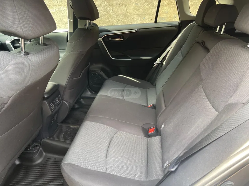 Toyota RAV4 2024 — миниатюра 3