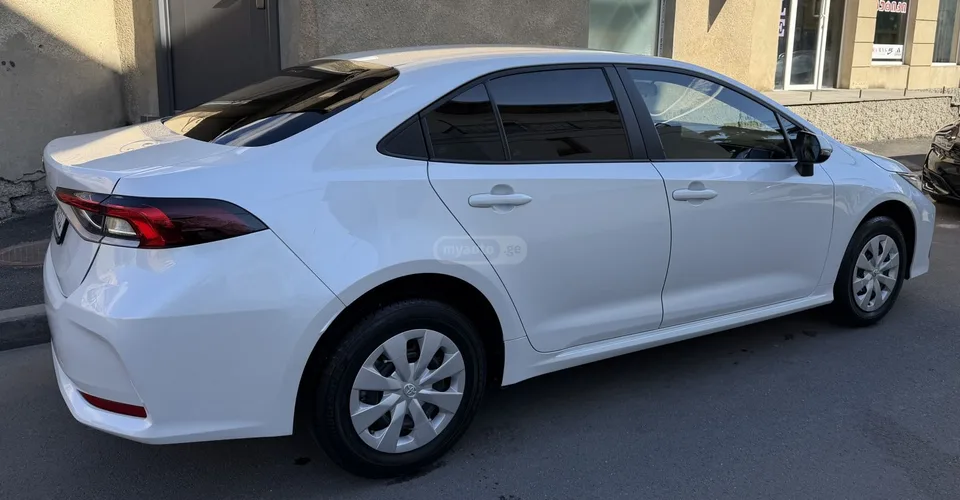 Toyota Corolla 2024 — миниатюра 2