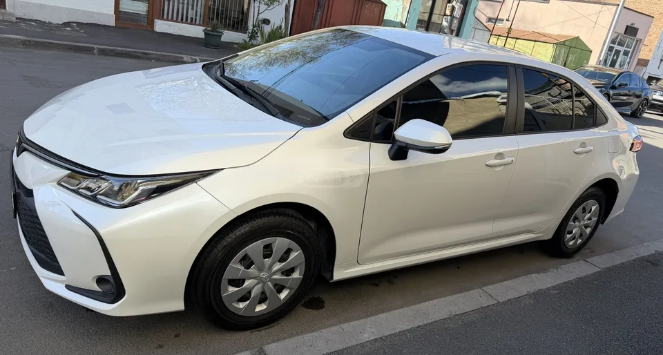 Toyota Corolla 2024 — миниатюра 5