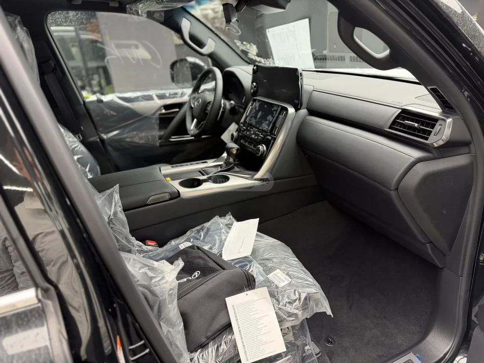 Lexus LX 500 F sport 2026 — миниатюра 4