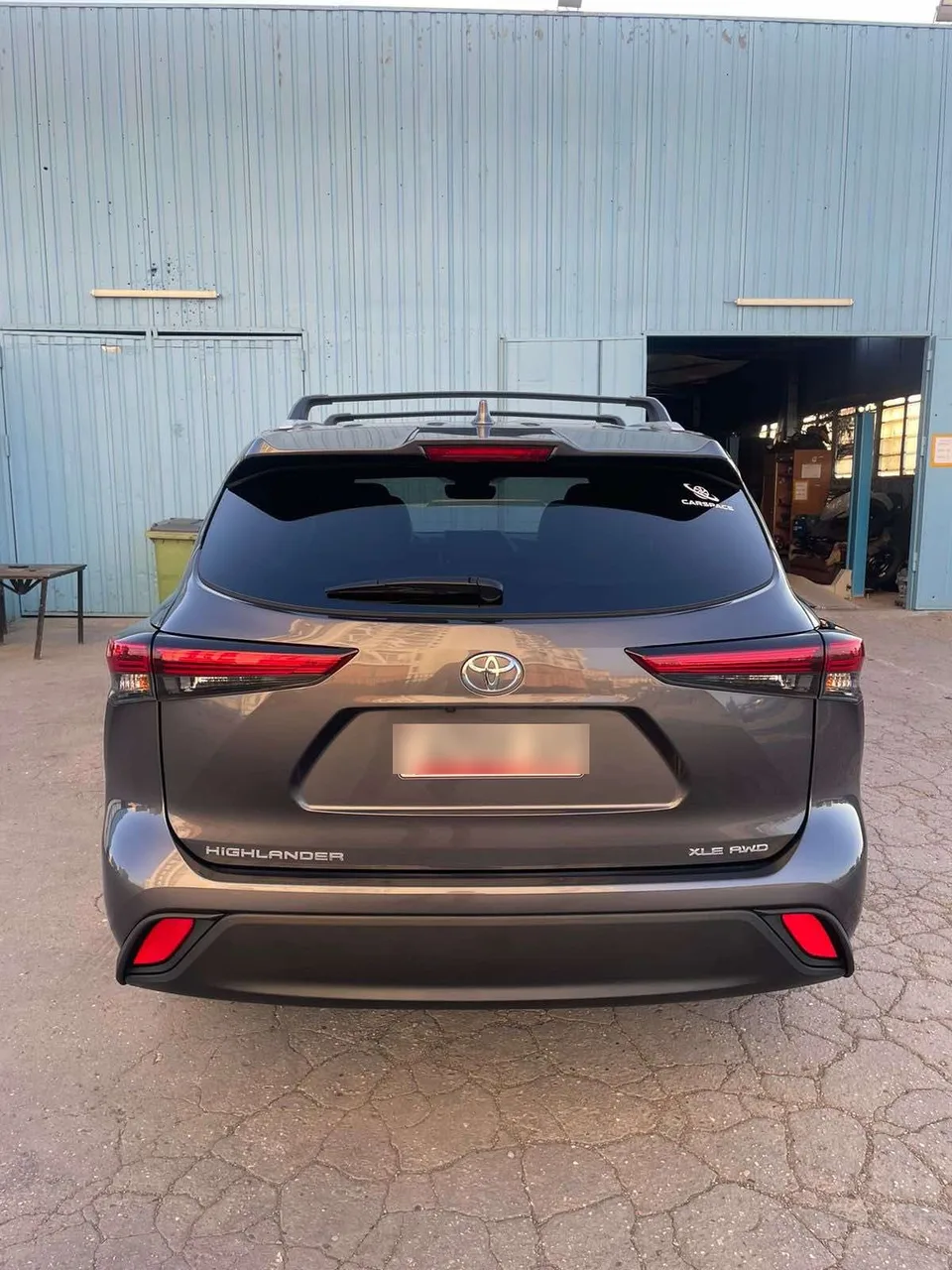 Toyota Highlander XLE 4dr All-Wheel Drive Automa 2022 — миниатюра 3