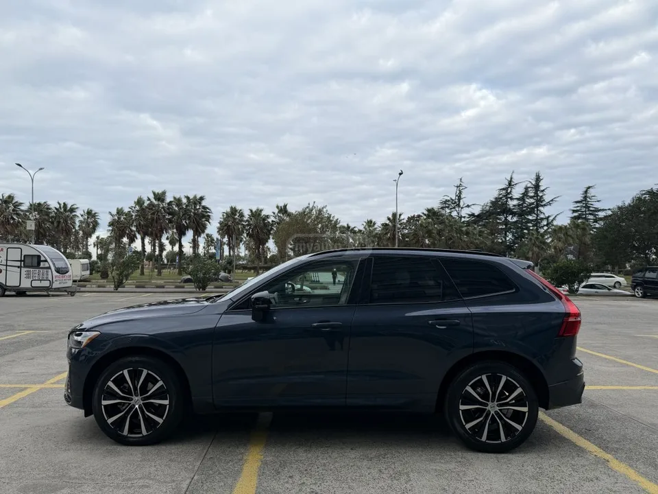 Volvo XC60 2024 volvo xc60 plus dark them 2024 — миниатюра 2