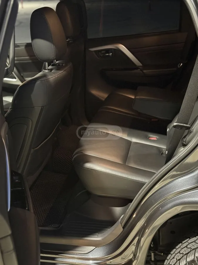 Mitsubishi Pajero Sport 2024 — миниатюра 2