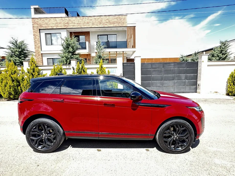Land Rover Range Rover Evoque R-Dynamic SE All-Wheel Drive A 2022 — миниатюра 2