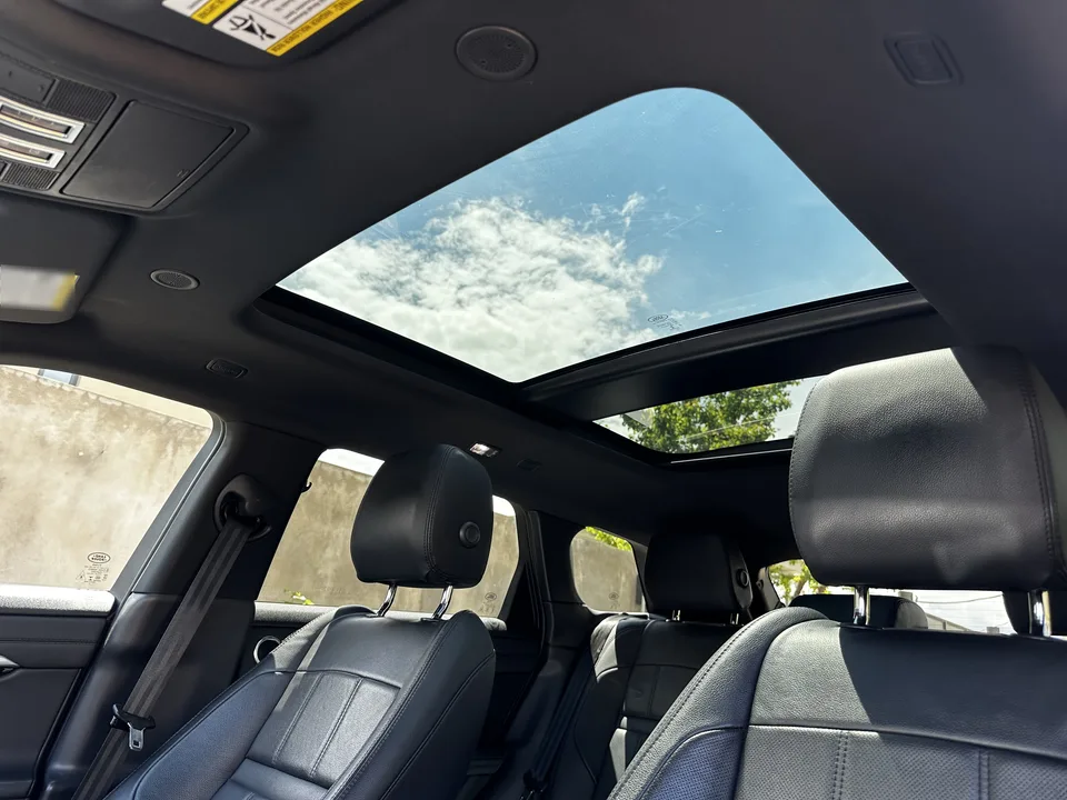 Land Rover Range Rover Evoque R-Dynamic SE All-Wheel Drive A 2022 — миниатюра 4