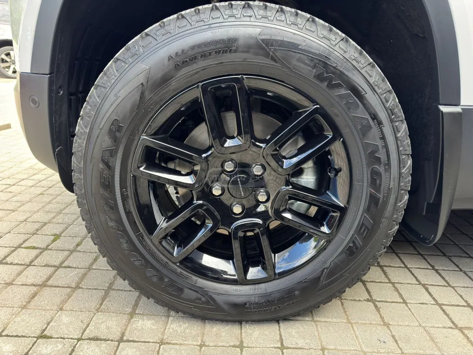 Land Rover Defender 110 2025 — миниатюра 2