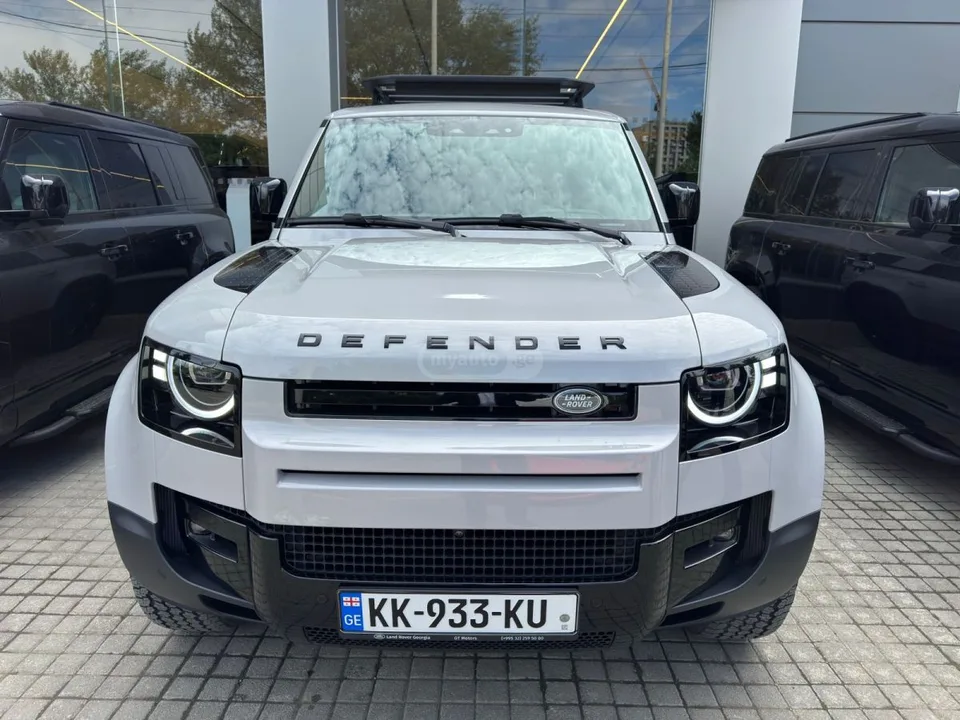 Land Rover Defender 110 2025 — миниатюра 3