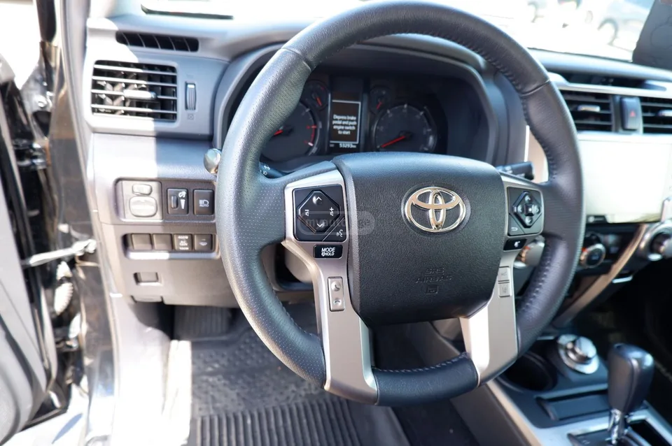 Toyota 4 Runner 2024 — миниатюра 3