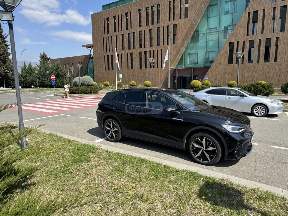 Volkswagen ID.4 PRO S AWD 2023 — миниатюра 3