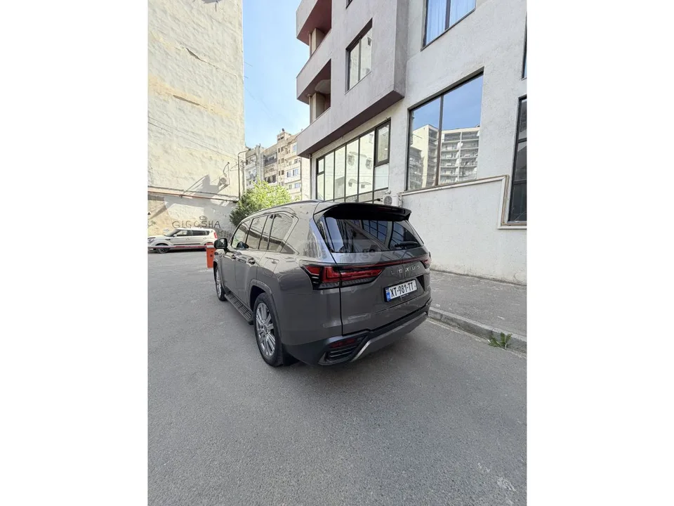 Lexus LX 600 2022 — миниатюра 4