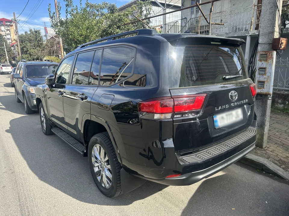 Toyota Land Cruiser 2022 — миниатюра 3