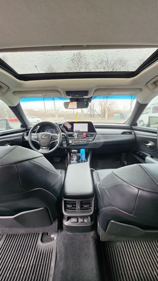 Lexus ES 300 2024 — миниатюра 3
