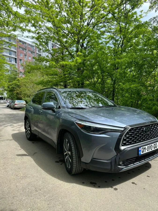 Toyota CorollaCross XLE 4dr Front-Wheel Drive CVT 2023 — миниатюра 3