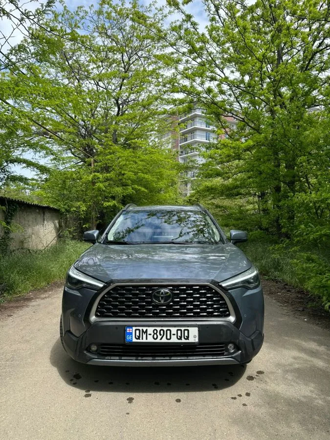 Toyota CorollaCross XLE 4dr Front-Wheel Drive CVT 2023 — миниатюра 4