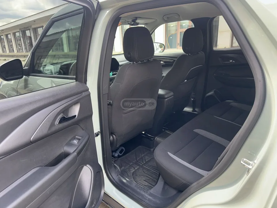 Chevrolet Trailblazer LT All Wheel Drive Automatic 2024 — миниатюра 3