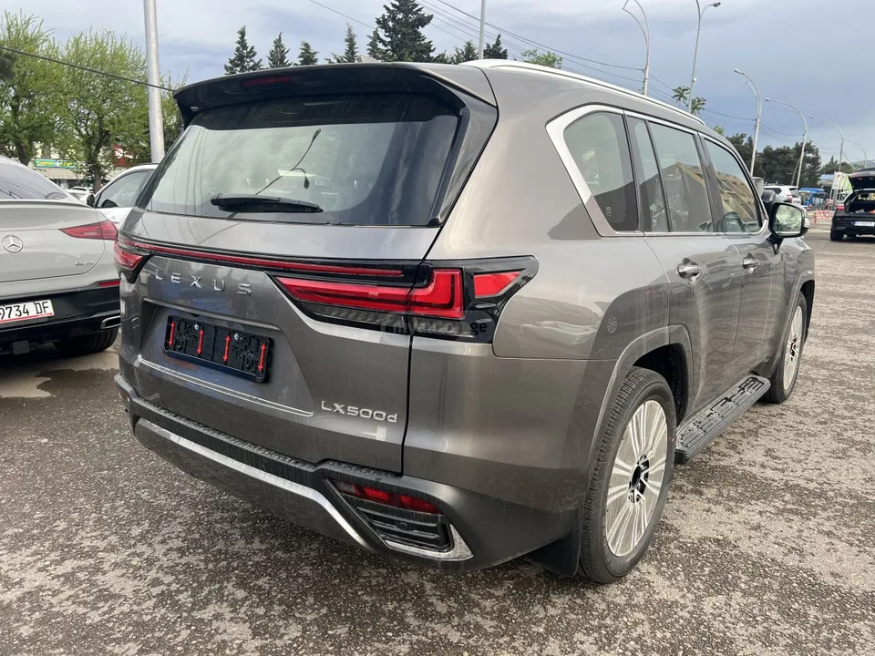 Lexus LX 500 2026 — миниатюра 2