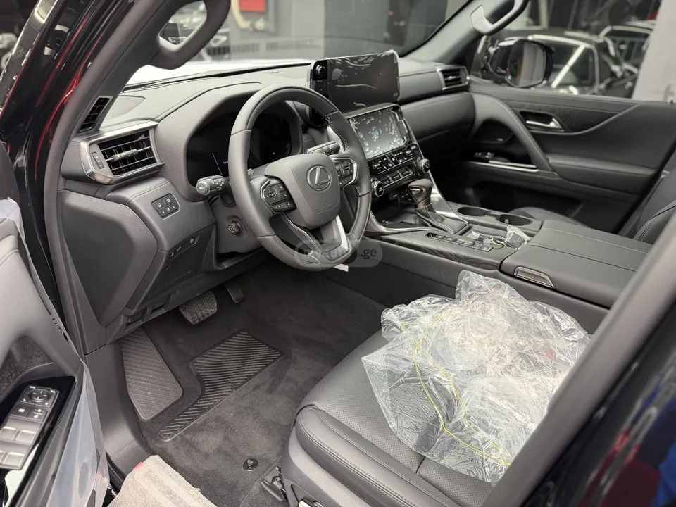 Lexus LX 500 2026 — миниатюра 2
