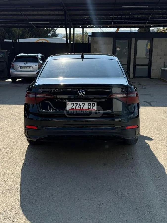 Volkswagen Jetta 2024 — миниатюра 4