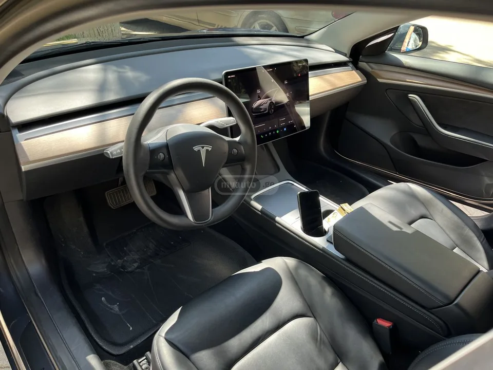 Tesla Model 3 Standart 2022 — миниатюра 5