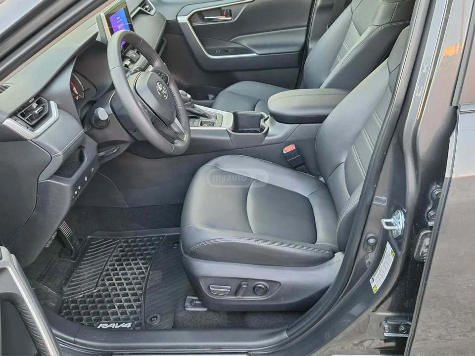 Toyota RAV4 2025 — миниатюра 3