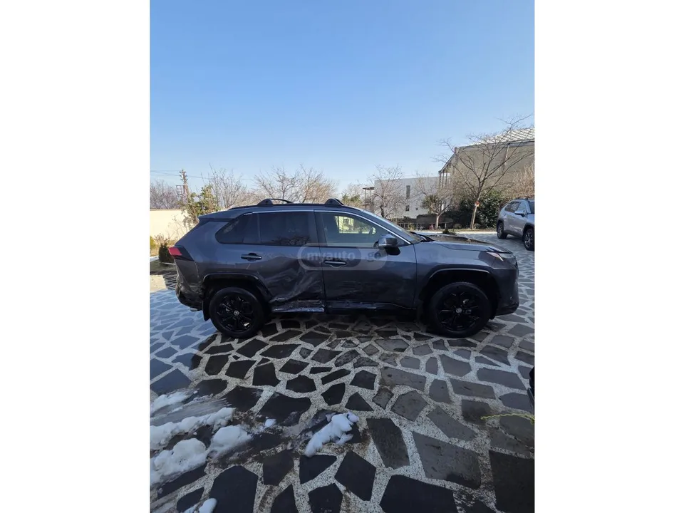 Toyota RAV4 SE 4dr All-Wheel Drive CVT 2022 — миниатюра 5