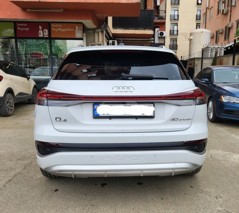 Audi Q4 e-tron 40 Premium 4dr 4x2 Sport Utili 2023 — миниатюра 3