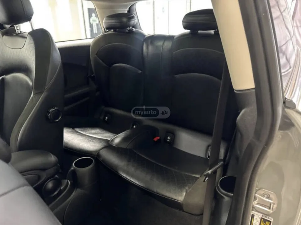 MINI Cooper SE 2022 — миниатюра 5