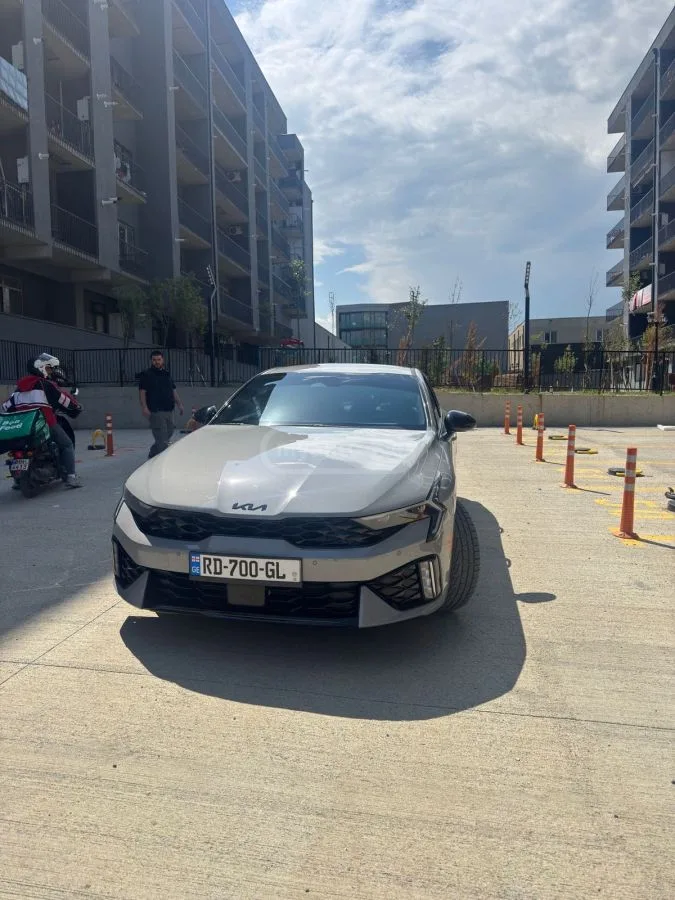 Kia K5 GT line 2025 — фото 1, купить с доставкой в Москву