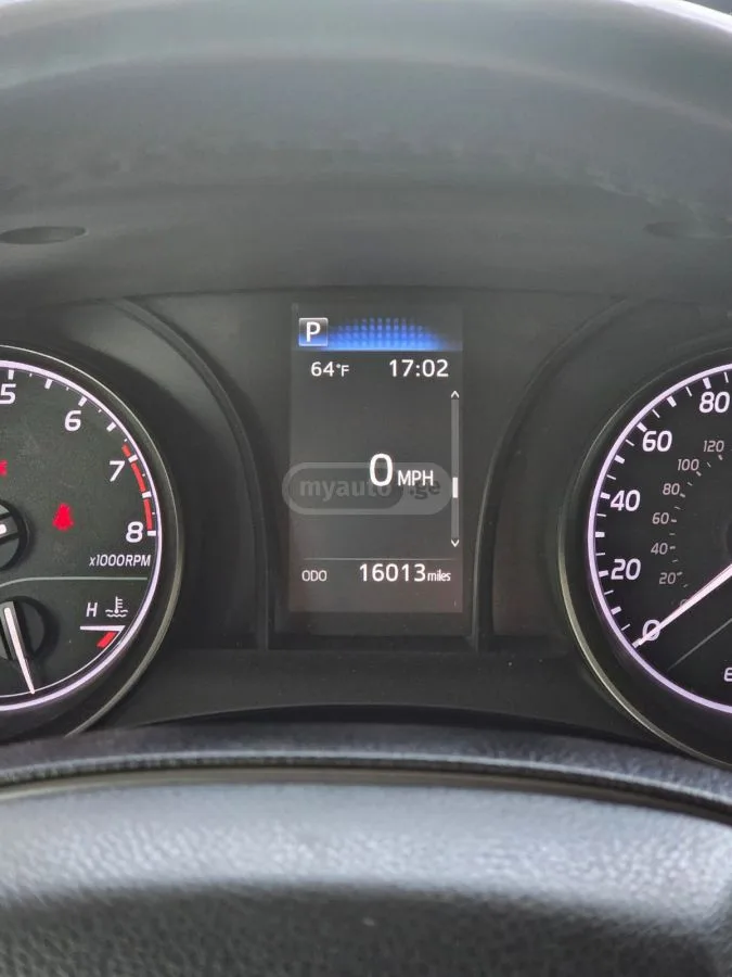 Toyota Camry SE 4dr Front-Wheel Drive Sedan 2023 — миниатюра 3