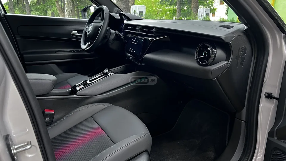 Alfa Romeo Junior Sport Speciale 2025 — миниатюра 4