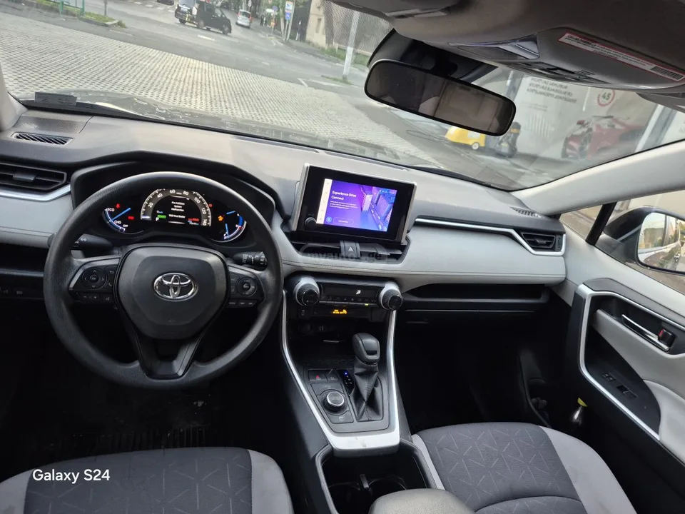 Toyota RAV4 XLE 4dr All-Wheel Drive Automa 2023 — миниатюра 2