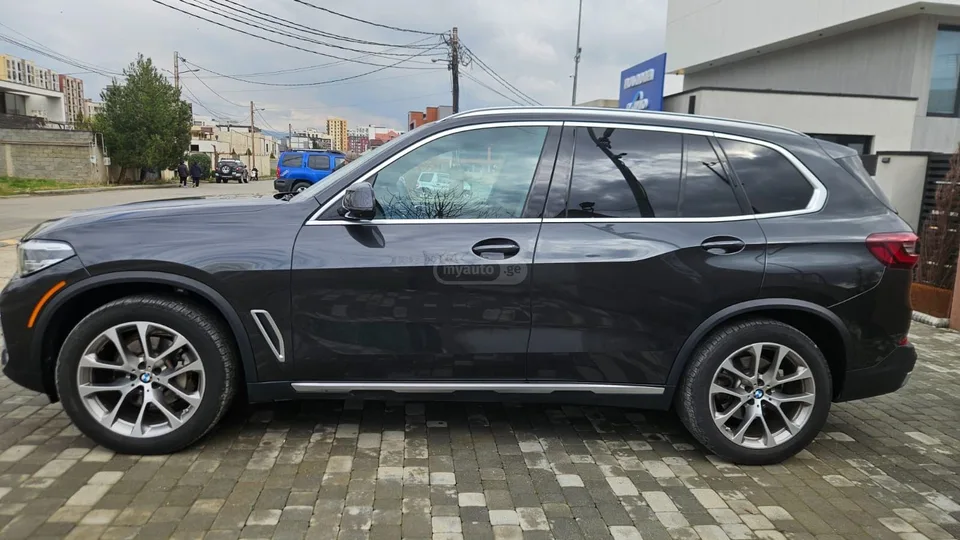 BMW X5 N74 2022 — миниатюра 4
