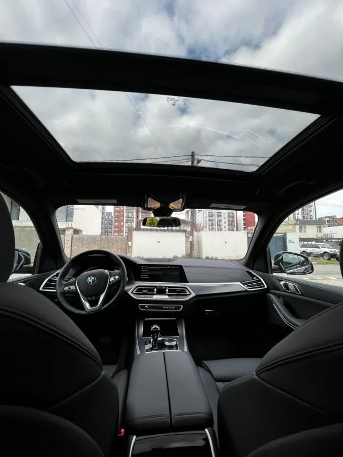 BMW X5 N74 2022 — миниатюра 5